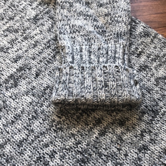 Athleta Traverse City merino wool cowl neck sweater in a marled gray color - Picture 7 of 12